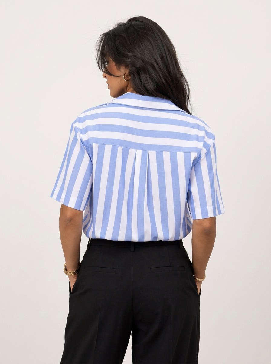 Two Pockets Blue Striped Shirt - NAIVE