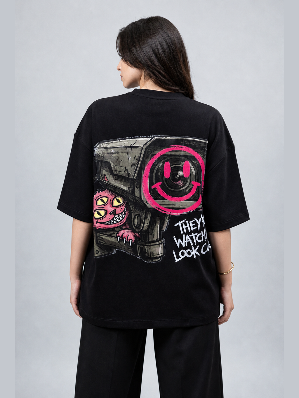 Look Cute Tee - NAIVE
